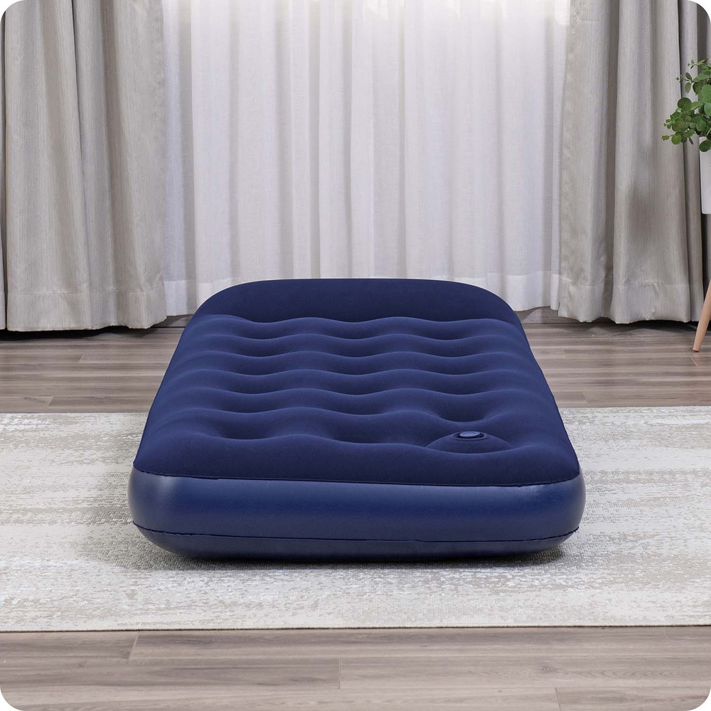 Materac dmuchany 185x76x28 cm z wbudowaną pompką nożną Bestway 67223